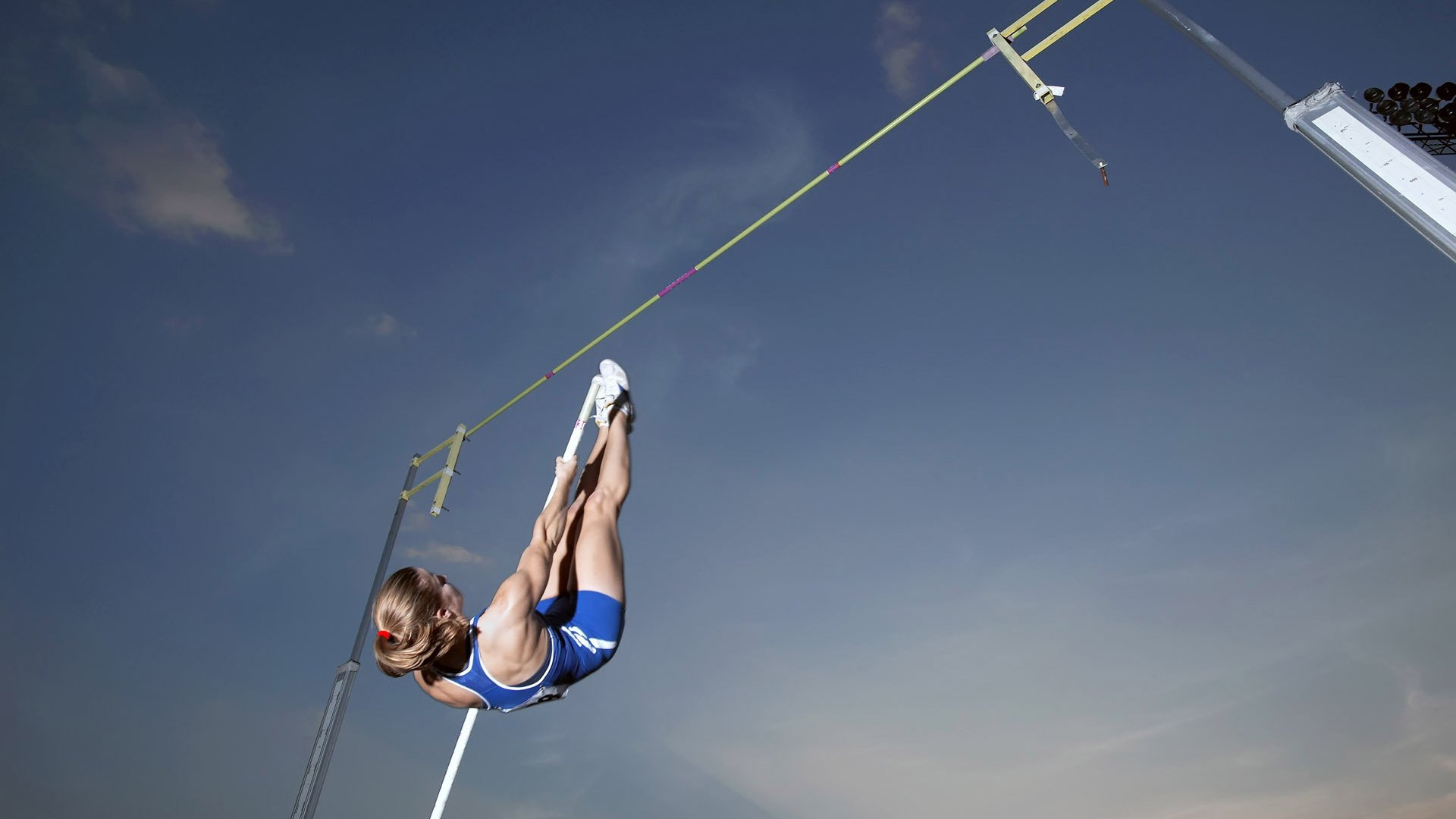 爱游戏机构-从错失良机到创造历史，体育赛场上的三种极致心跳